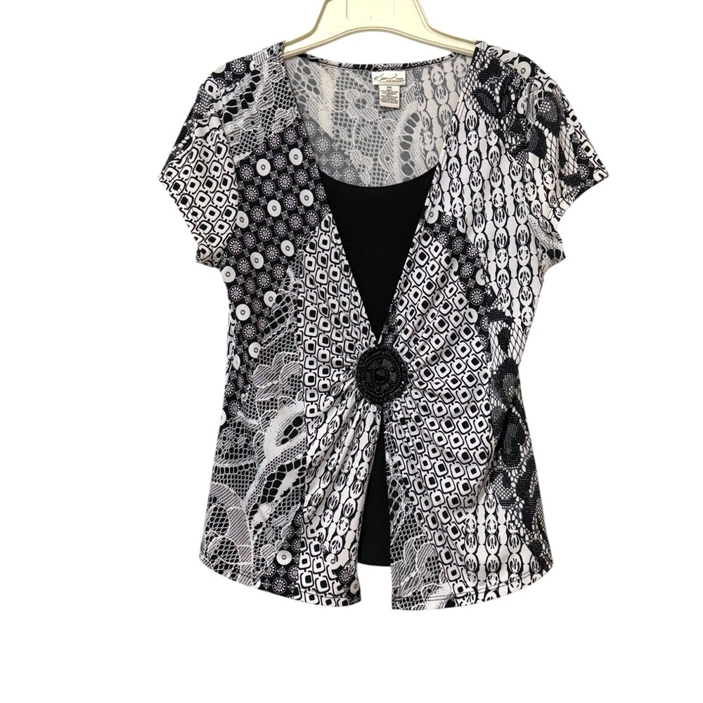 Vintage Y2K Kim Roger’s Size PM Black White Beaded Detail Short Sleeve Shirt